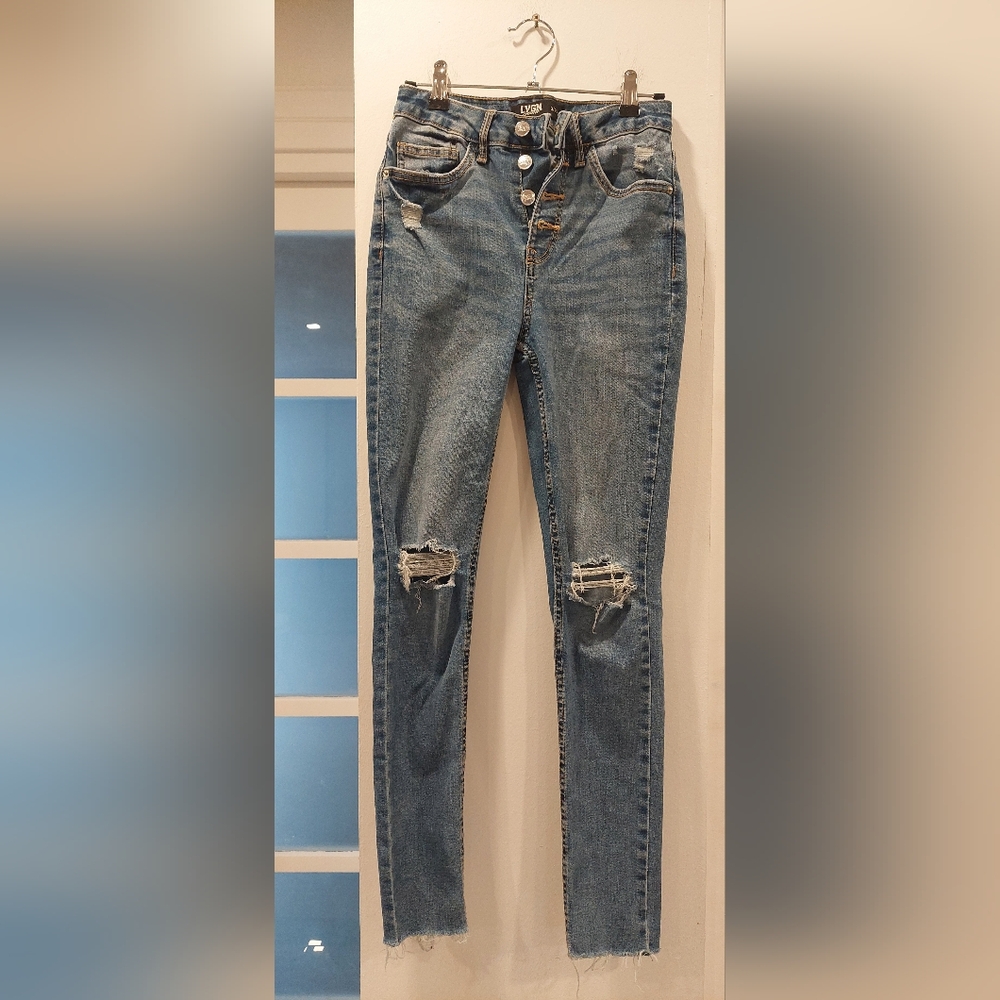 Trendy High Rise Blue Jeans